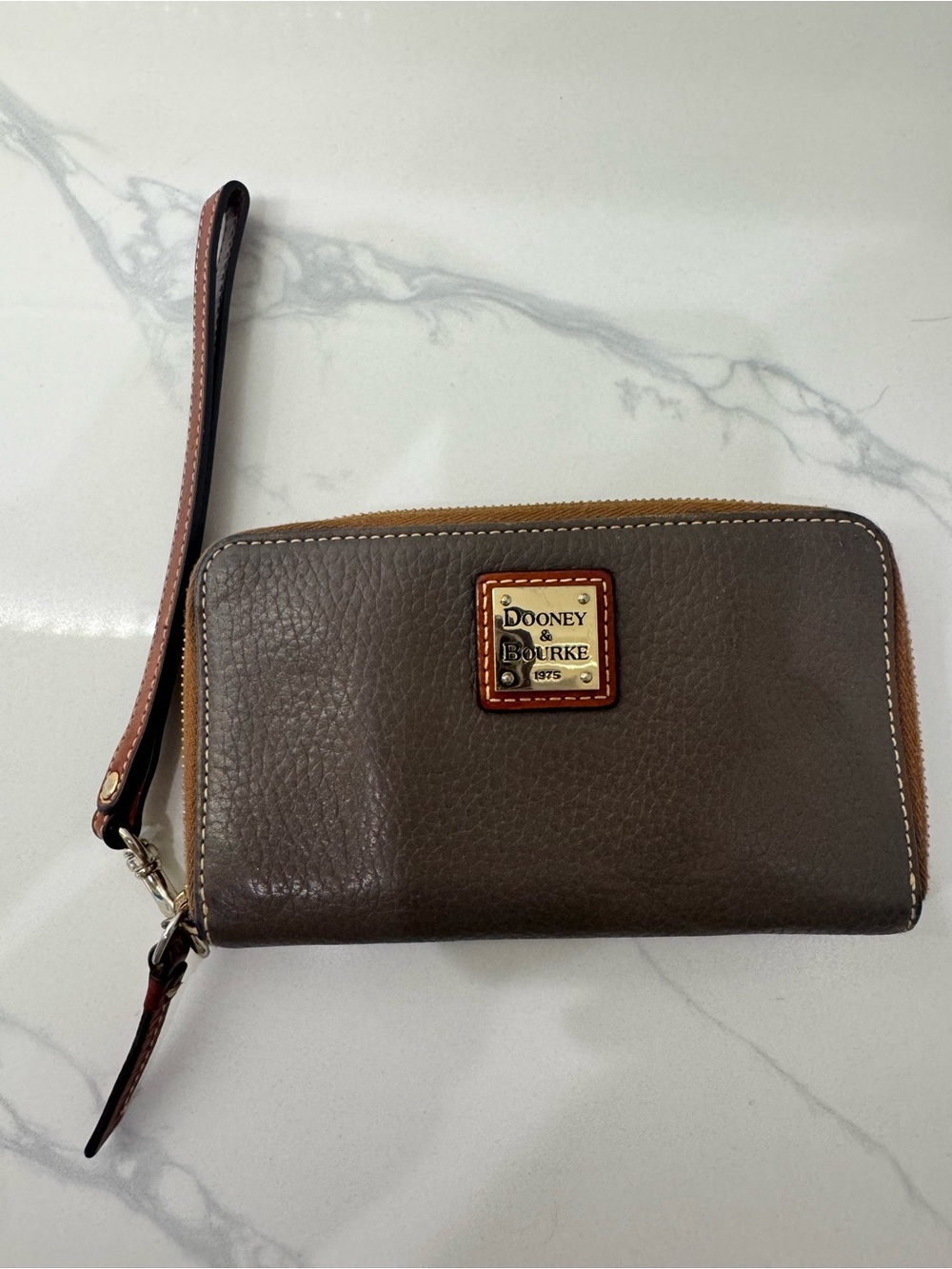 Dooney & Bourke Pebble Grain Large Zip Around Wristlet wallet